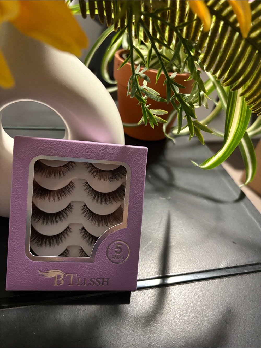 5 Pairs Natural-Look False Eyelashes - Purple Packaging